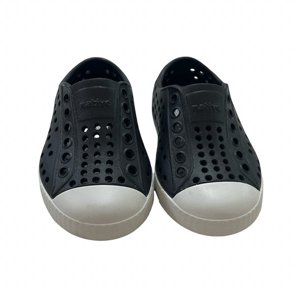 Native Jefferson Black Shoes - Size C5
