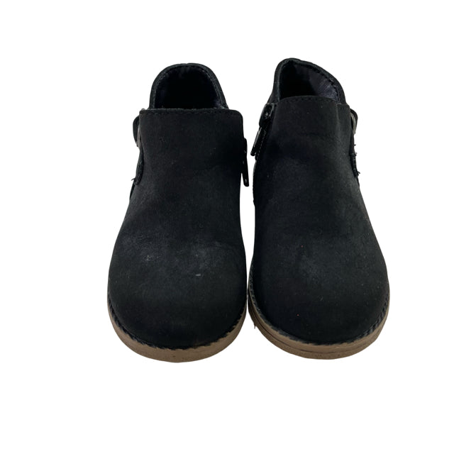 Children's Place Black Low Ankle Boots - Size 6