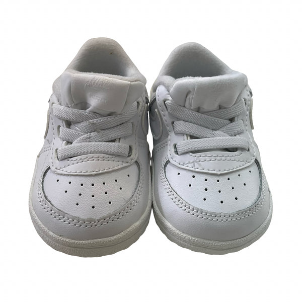 Nike White Soft-Sole Sneakers - Size 3C