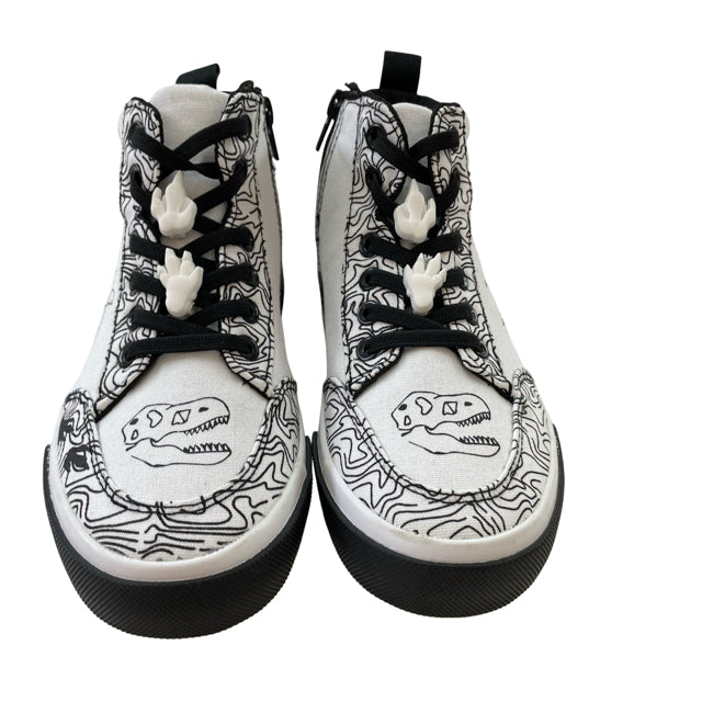 Ground Up White & Black Dinosaur Print Sneakers - Size 1Y Big Kid