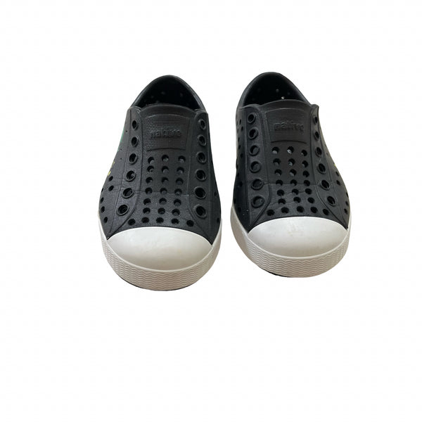 Native Jefferson Black Alien Graphic Shoes - Size C6
