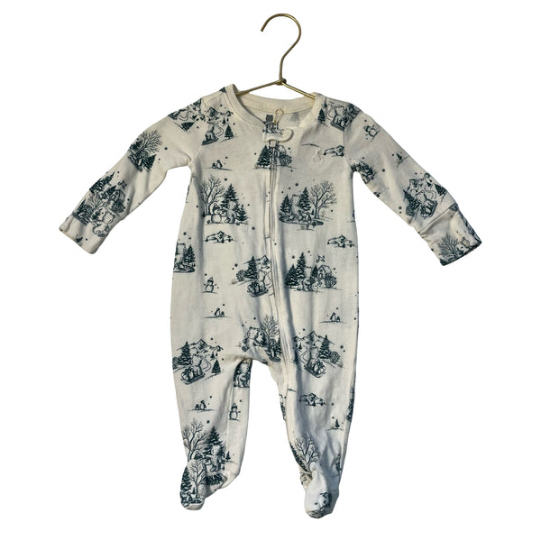 Baby Gap Ivory & Green Winter Bear Print Footed PJs - Size 0-3 Mo