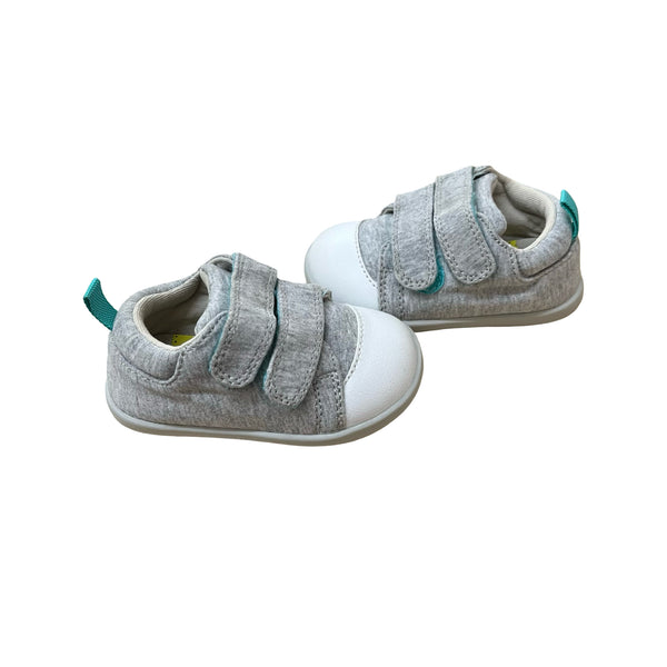 Ten Little 'Heather Gray First Walkers' Shoes in Box - Size 4.5
