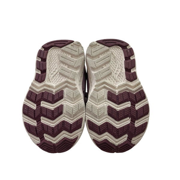 Saucony Lavender & Silver Metallic Sneakers - Size 5.5XW