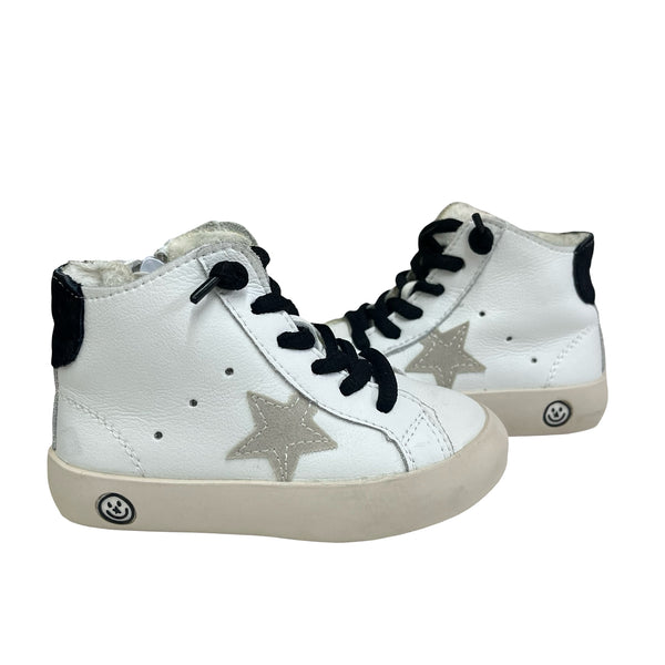 CCDB Ivory Star High Top Sneakers - Size 23 (7)