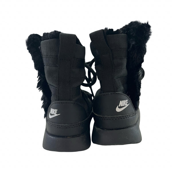 Nike Black Faux Fur Lined Lace Up Boots - Size 7