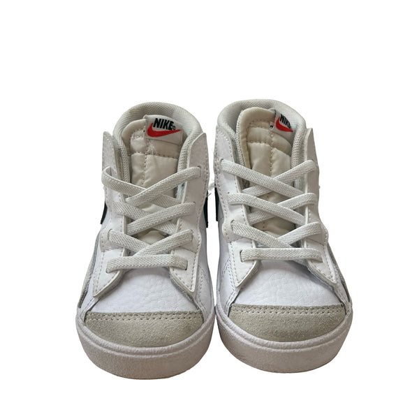 Nike White & Black Mid-Top Sneakers - Size 7C