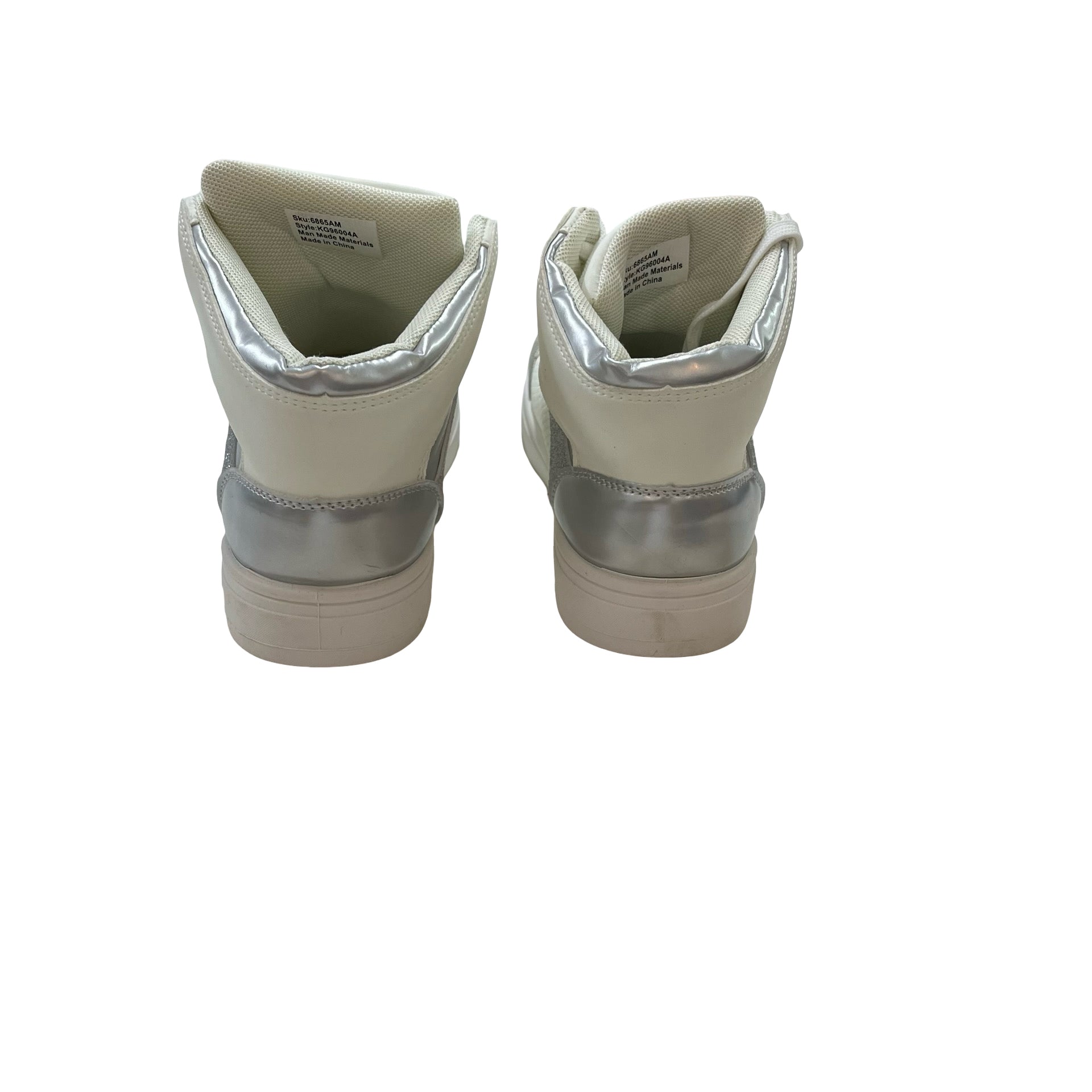 Kensie Off-White & Silver High Top Sneakers - Size 1Y Big Kid