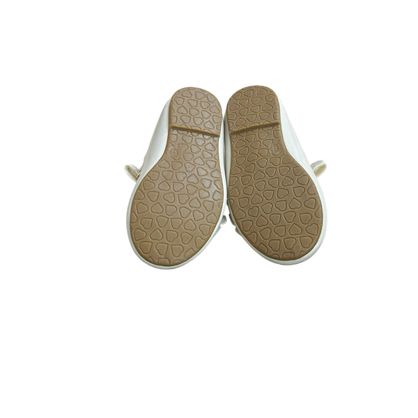 Rachel Shoes Ivory Patent Sparkle Flower Shoes - Size 6
