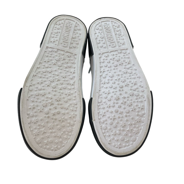 Ground Up White & Black Dinosaur Print Sneakers - Size 1Y Big Kid