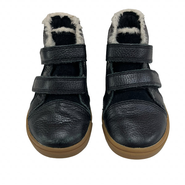 UGG Black Leather Vecro Sneaker Boots - Size 6