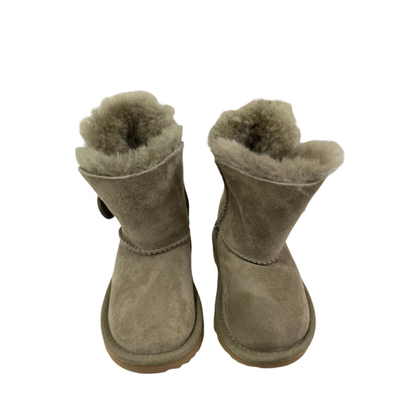 UGG Bailey Button Light Brown Shearling Boots - Size 6