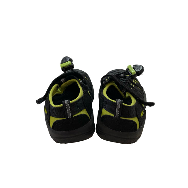 Keen Black & Neon Closed Toe Sandals - Size 8
