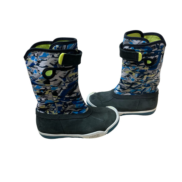 Plae Pattern Boots - Size 9.5