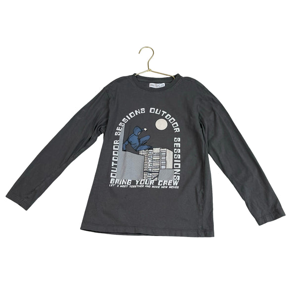 Zara Gray 'Outdoor Sessions' Skateboard Graphic Shirt - Size 9