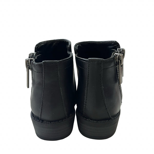 Kidpik Black Zipper Ankle Boots - Size 8