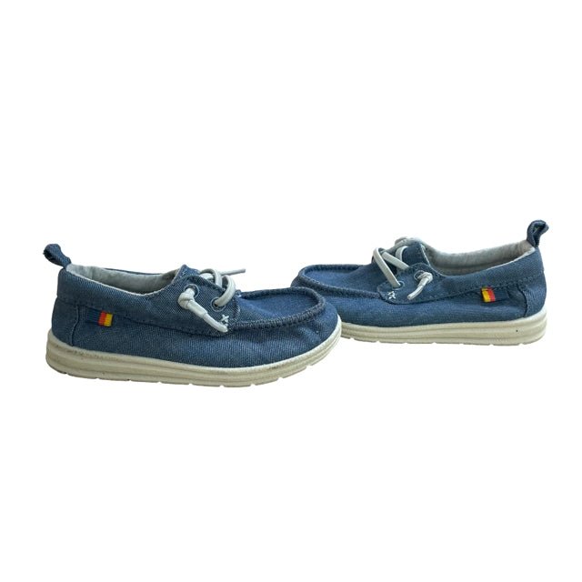 Cat & Jack Chambray Slip - On Sneakers - Size 7 - Bounce Mkt