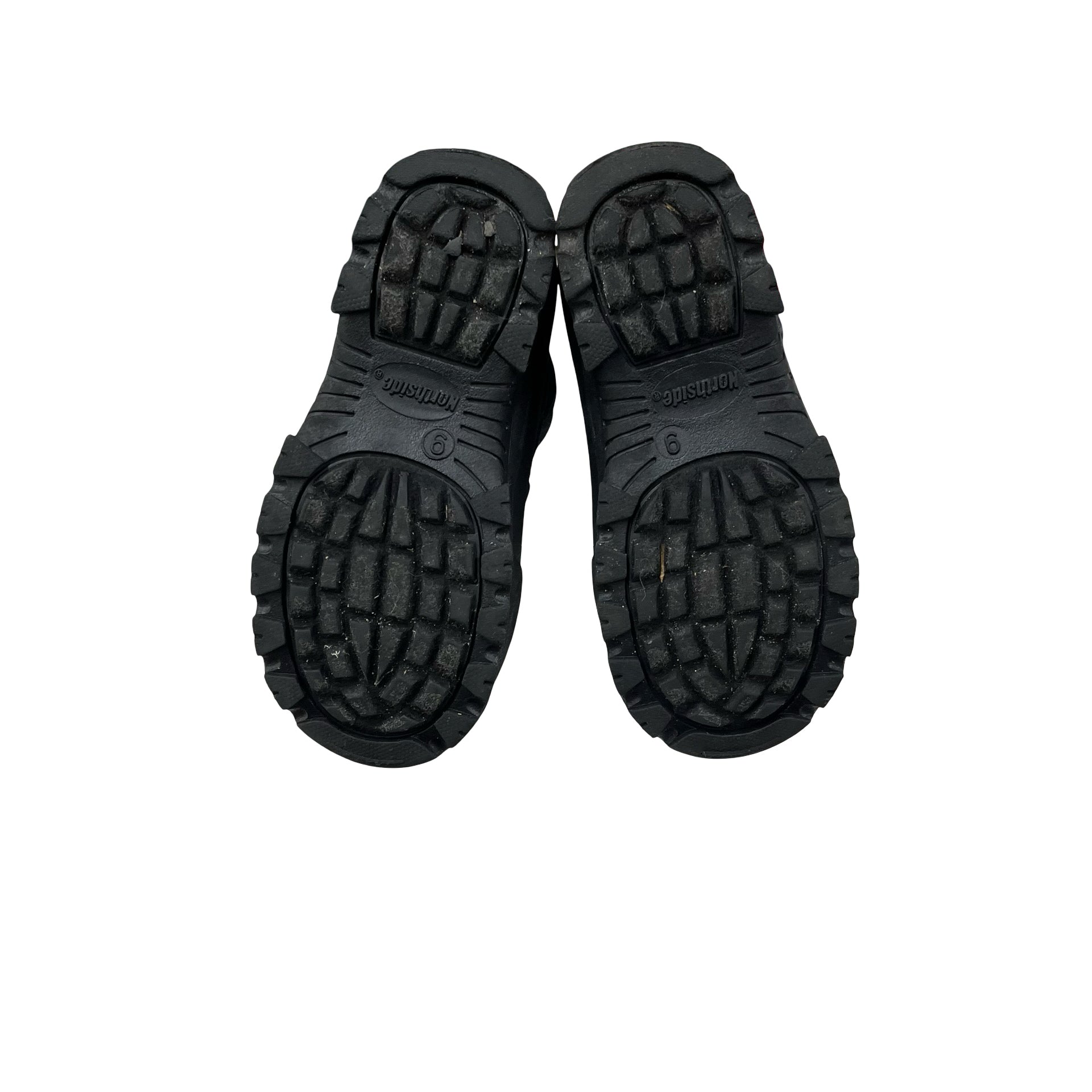 Northside Thermolite Black & Gray Check Winter Boots - Size 9