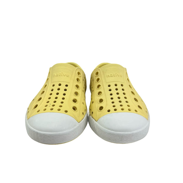 Native Jefferson Yellow Shoes - Size C5
