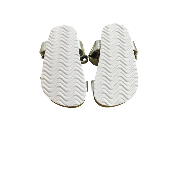 Old Navy Silver Metallic Sandals - Size 6