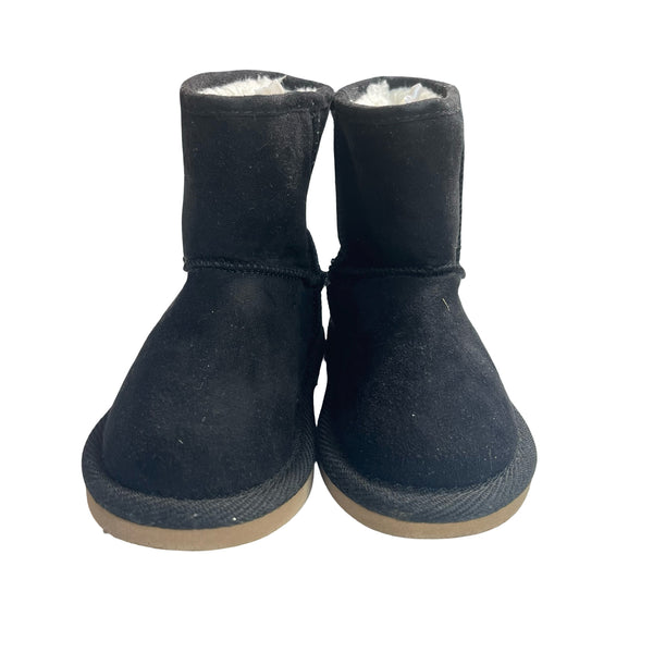 Old Navy Black Faux Suede Sherpa Lined Boots - Size 6