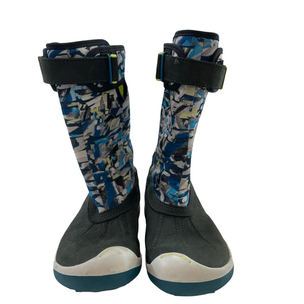 Plae Black, Gray, Blue Boots - Size 9.5