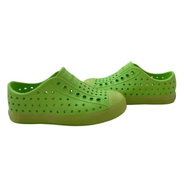 Native Jefferson Yellow Shoes - Size C10