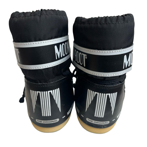 Moon Boots  Black Winter Boots - Size 7-9.5