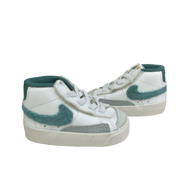 Nike Blazer Mid White & Green Sneakers New in Box - Size 4C