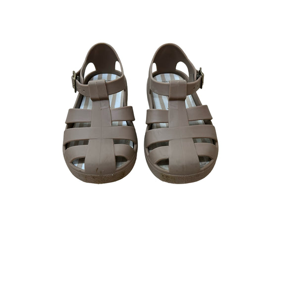 Pehr Brown Closed-Toe Sandals - Size 7