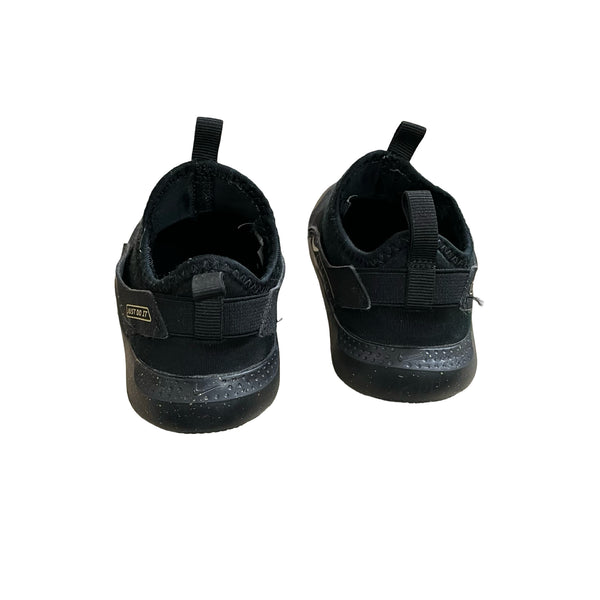 Nike Black & Gold Slip-On Sneakers - Size 9C