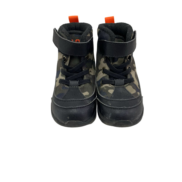 Polo Ralph Lauren Green Camo Boots - Size 5