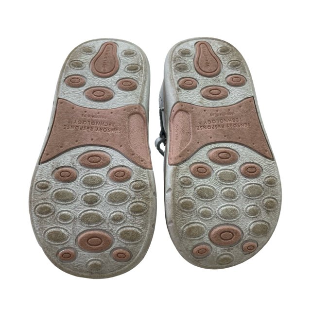 Stride Rite White Patent Leather Shoes - Size 5M - Bounce Mkt
