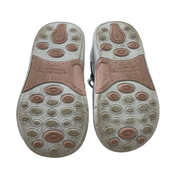 Stride Rite White Patent Leather Shoes - Size 5M - Bounce Mkt